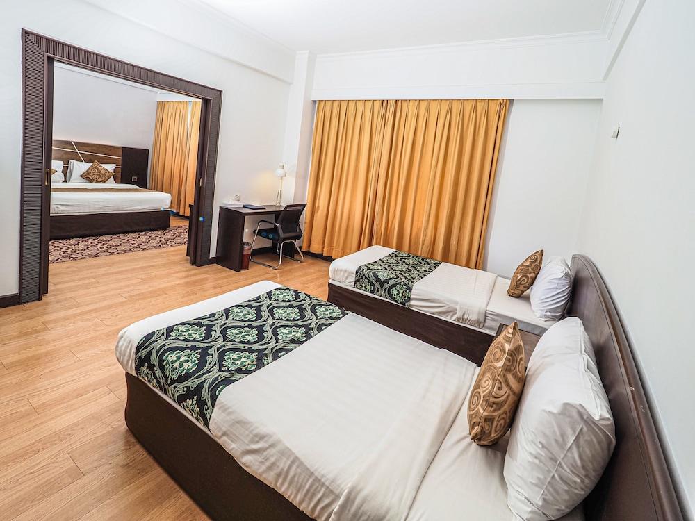 Regalpark Hotel Kuala Lumpur Exteriör bild