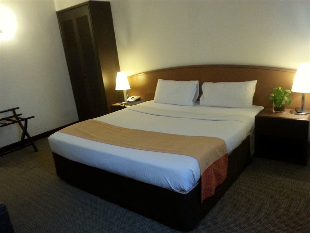 Regalpark Hotel Kuala Lumpur Exteriör bild