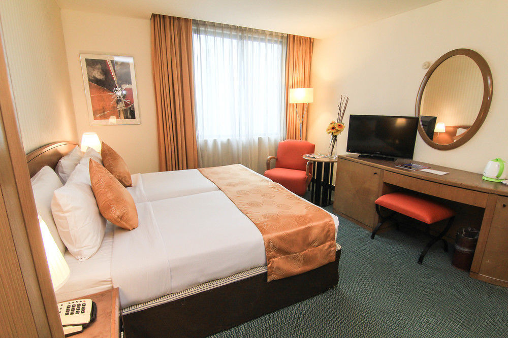 Regalpark Hotel Kuala Lumpur Exteriör bild